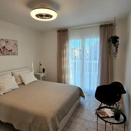 Vahovec Апартаменты *