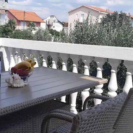 Vahovec Apartment Vodice